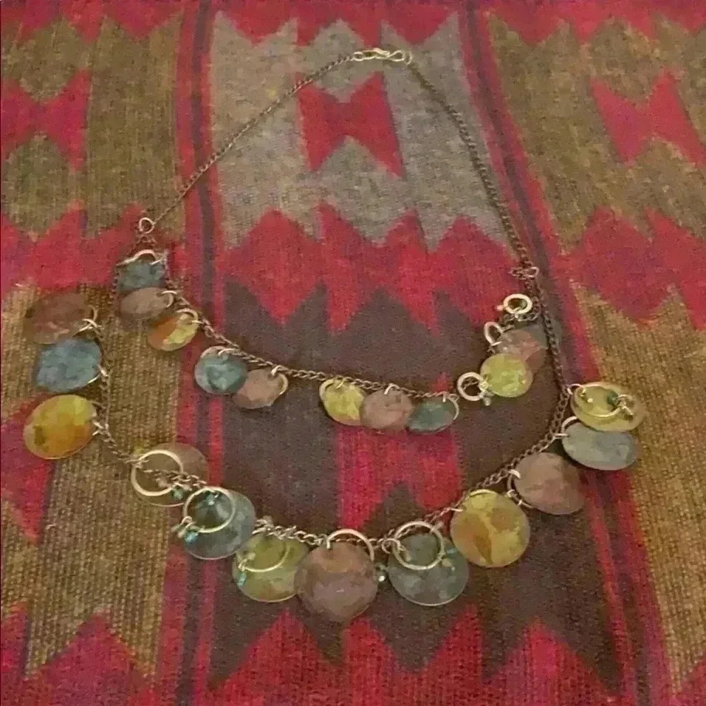 Women’s necklace